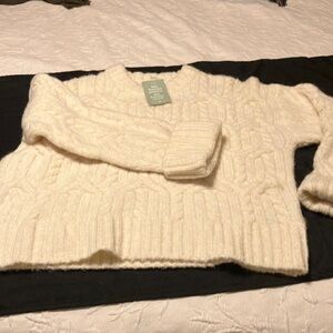 Cropped fisherman sweater by H&M.